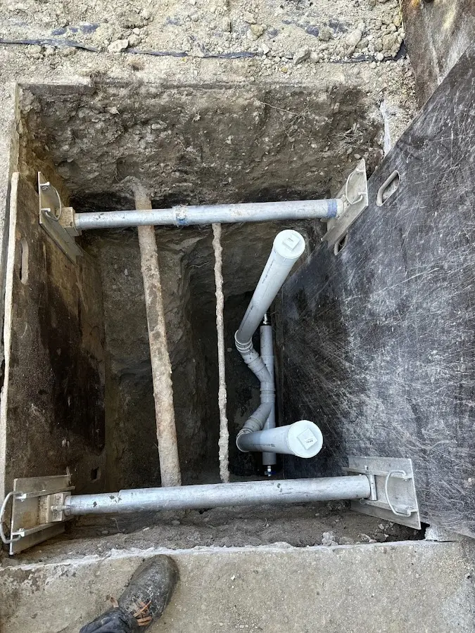 Experienced plumber completing Gas Line Repair work in Keansburg